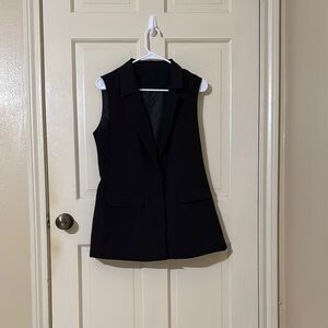 Women's Black Sleeveless Blazer Vest